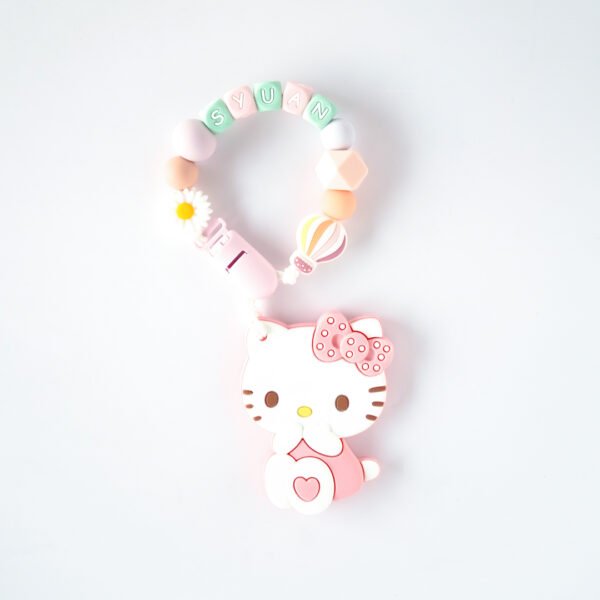 Hello Kitty 固齒器奶嘴鏈套組－SYUAN 雛菊熱氣球款，客製英文名字示意