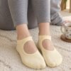 yoga-grip-socks-6-pack-06-scene 瑜珈防滑襪 6雙入|止滑隱形襪 皮拉提斯健身減震透氣 - pink and blue